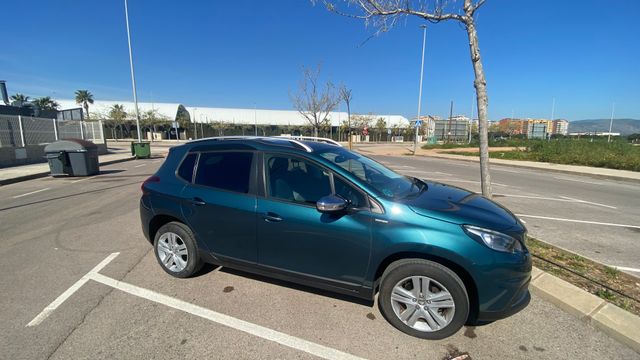 Peugeot 2008 PureTech Allure 1.2 Gasolina - 130 CV