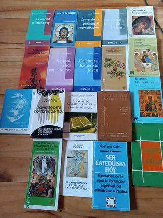 LOS FANTASMAS DE ROMA y ➕ libros Religiosos