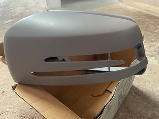 Retrovisor izquierdo de Mercedes