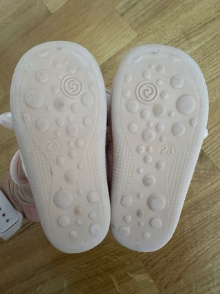 Zapatillas de andar por casa talla 23