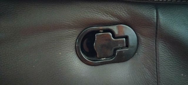 Sofá chaise long cuero