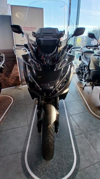 HONDA NT1100 
