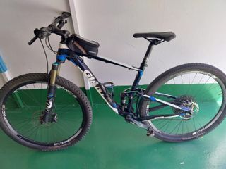 BICICLETA MONTAÑA GIANT 29