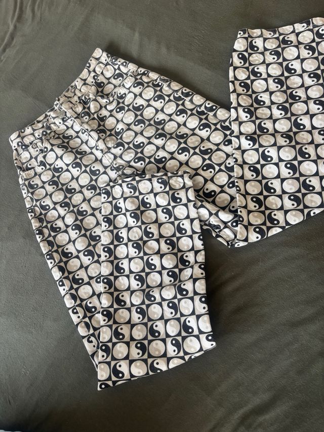 Jeans estampados yin yang vintage