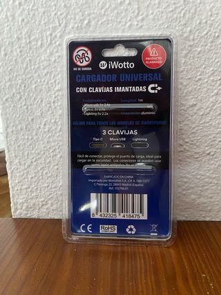 x Cargador universal a estrenar