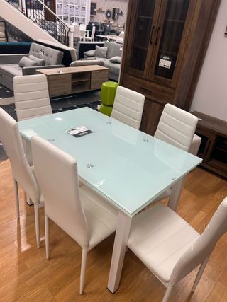 MESA EXTENSIBLE DE COMEDOR BLANCA + 6 SILLAS NUEVA