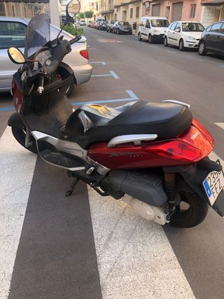 Yamaha Xmax 250