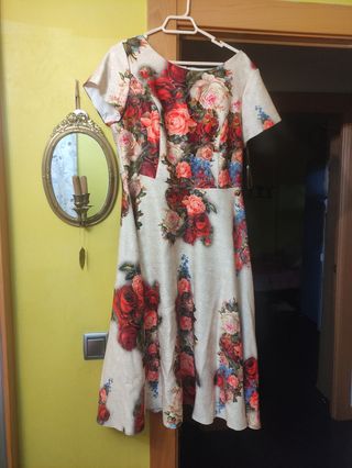 Vestido fiesta ,tela preciosa de calidad 