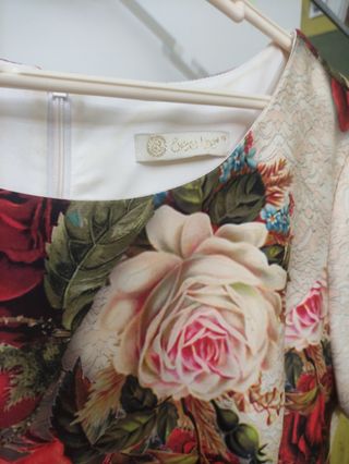 Vestido fiesta ,tela preciosa de calidad 