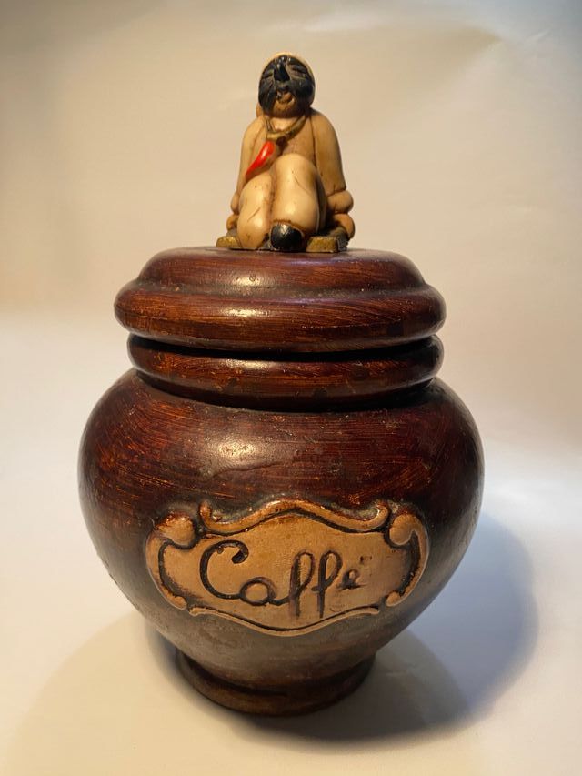 Vaso in terracotta porta caffè con Pulcinella
