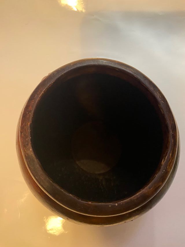 Vaso in terracotta porta caffè con Pulcinella