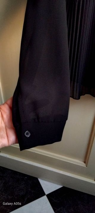 Camisa semitransparente negra