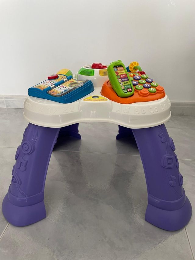 Mesita parlanchina V-tech