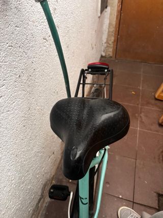 Bicicleta de mujer esta nueva