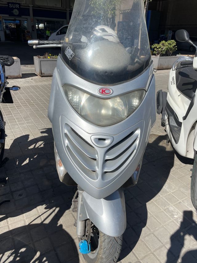 Moto Kymco Grand Dink 125