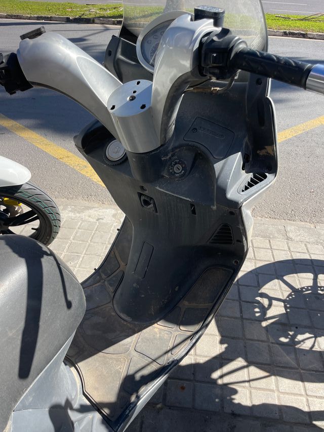 Moto Kymco Grand Dink 125