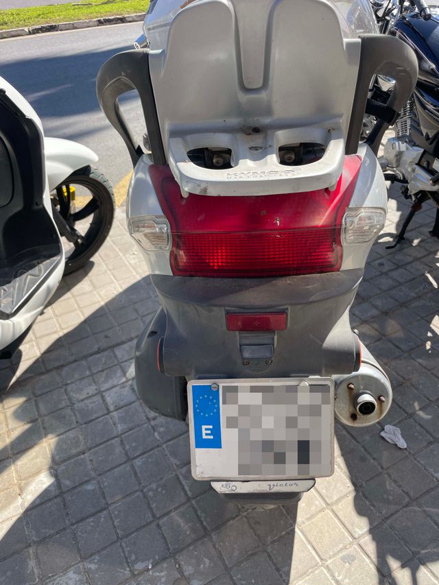 Moto Kymco Grand Dink 125