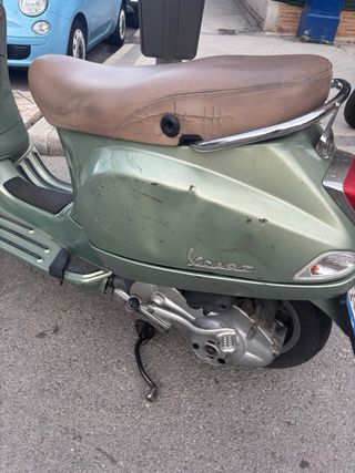 Piaggio Vespa LX 125