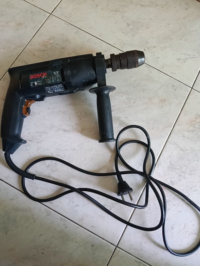BOSCH 550W