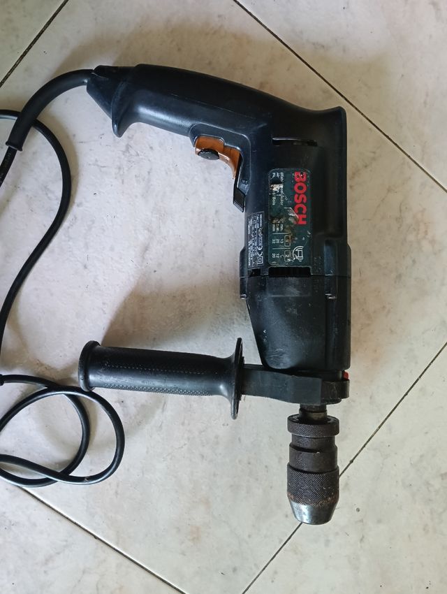 BOSCH 550W