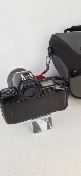 Nikon F-801 camara analógica