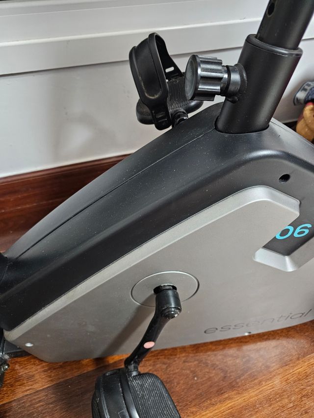 Bicicleta estatic essential 6