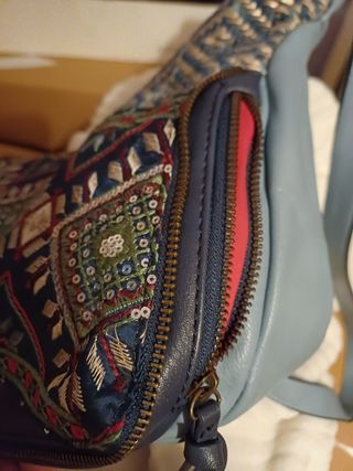 Bolso Desigual precioso 