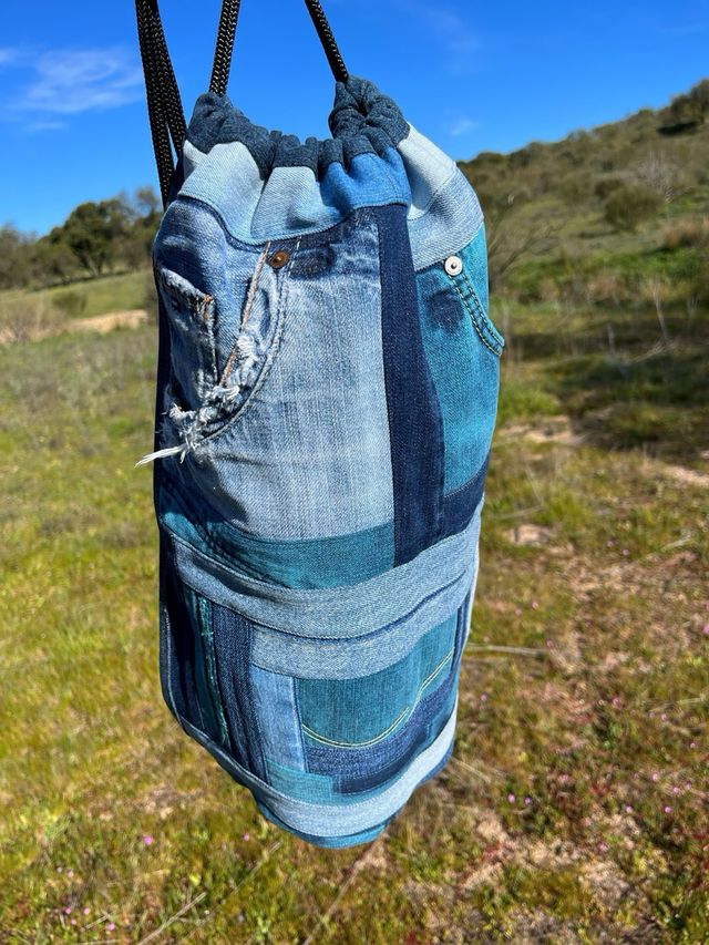 Mochila vaquera artesanal y reversible