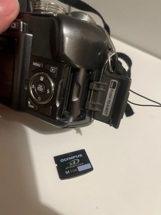 Cámara de fotos Olympus SP55OUZ