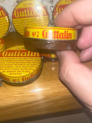 Scatola in latta Guttalin anni 60