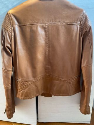 Cazadora de cuero de Massimo Dutti