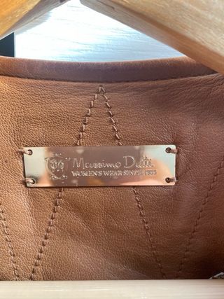 Cazadora de cuero de Massimo Dutti