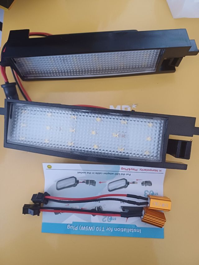 Luz para la matrícula