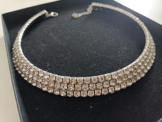 Collar de cristales