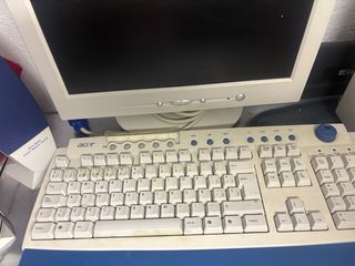 ORDENADOR COMPLETO(TECLADO PANTALLA PLANA Y TORRE)