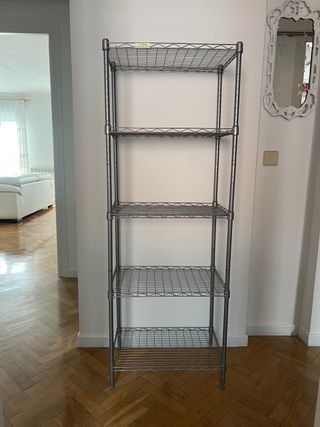 Estanteria .de acero con carbono.