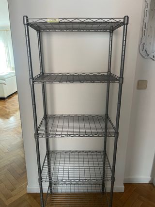 Estanteria .de acero con carbono.