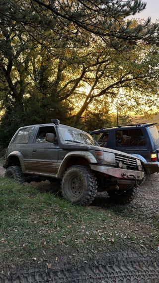 Mitsubishi Montero gls