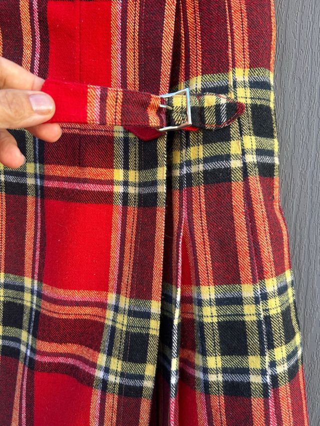 Falda antigua de lana