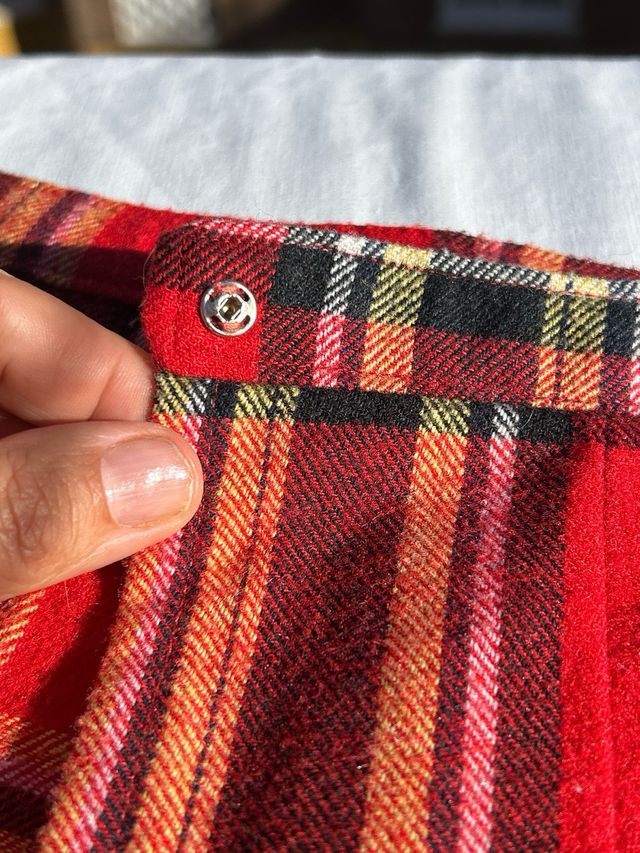 Falda antigua de lana