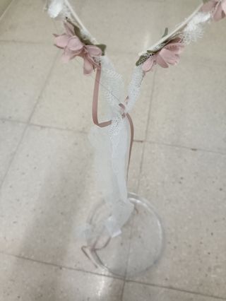 Tiara evento flores y encaje