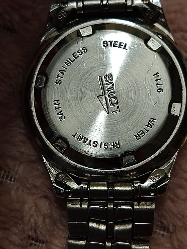 Reloj señora Lotus plateado dorado