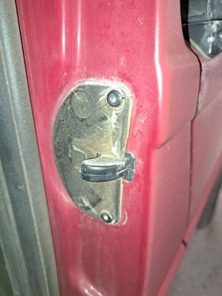 RECIBIDOR CERRADURA PUERTA LATERAL VOLKSWAGEN T4