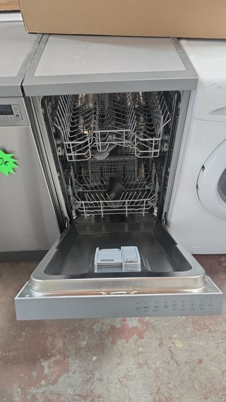 Lavadoras y lavavajillas.