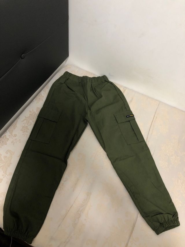 Pantalón Cargo Verde