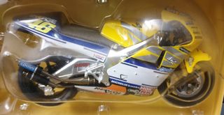 Modellino moto Valentino Rossi 46 scala 1:12
