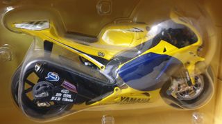 Modellino moto Valentino Rossi 46 scala 1:12