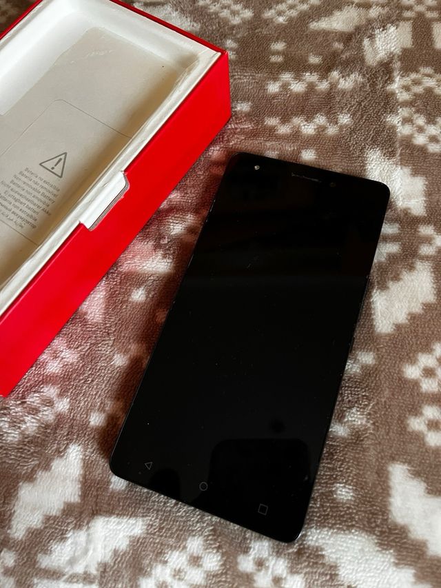 Movil para piezas con caja original