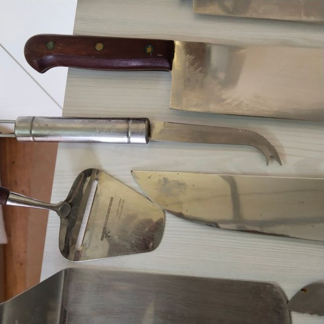 Coltelli muci coltelli.