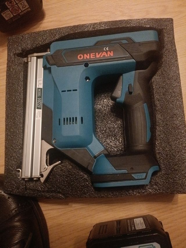 Maquina de bricolaje grapadora